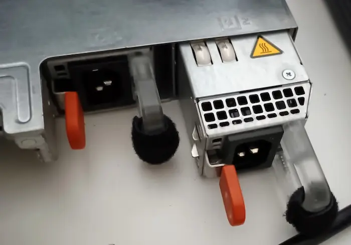 Tápegység redundancia egy Dell R430-as szerverben - kettecskén biztonságosabb!